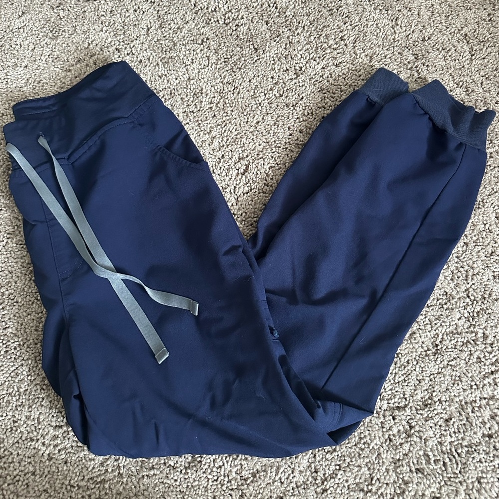 COPY - High waisted figs joggers